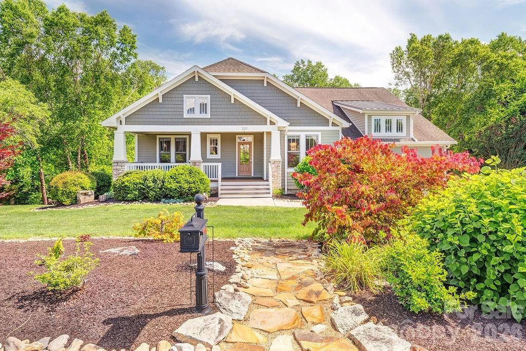 201 Skytop Farm Lane