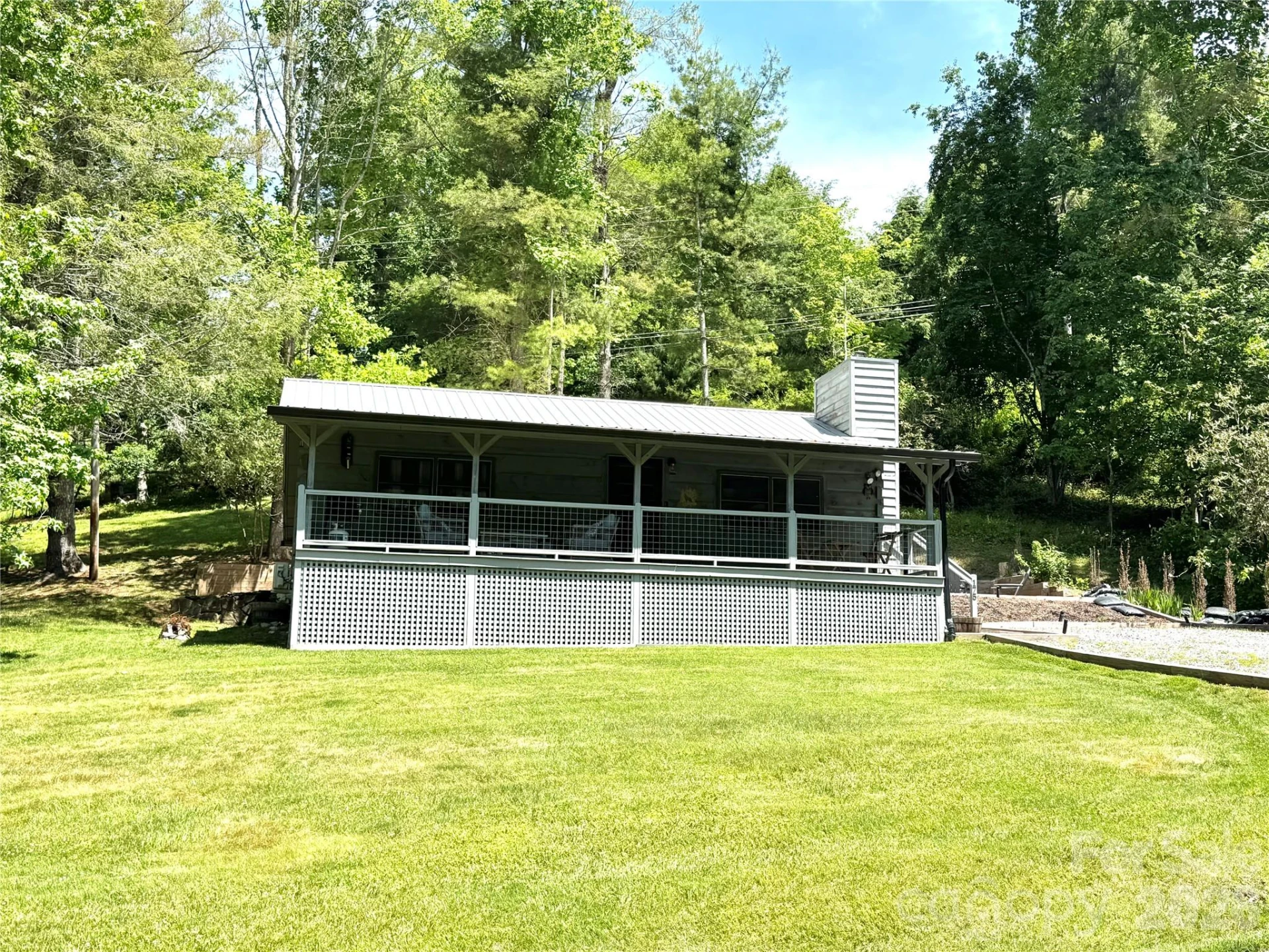 175 Village Lane