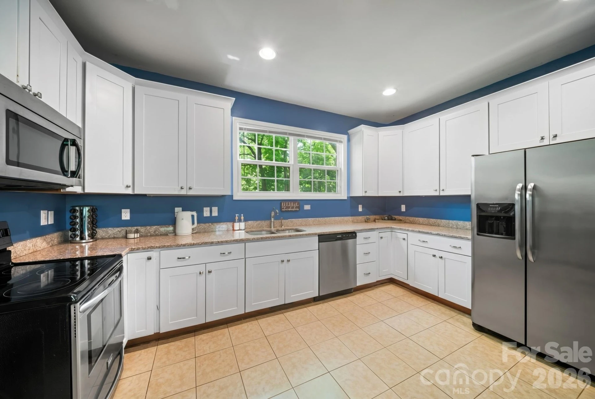 7 Apple Lane - Photo 4