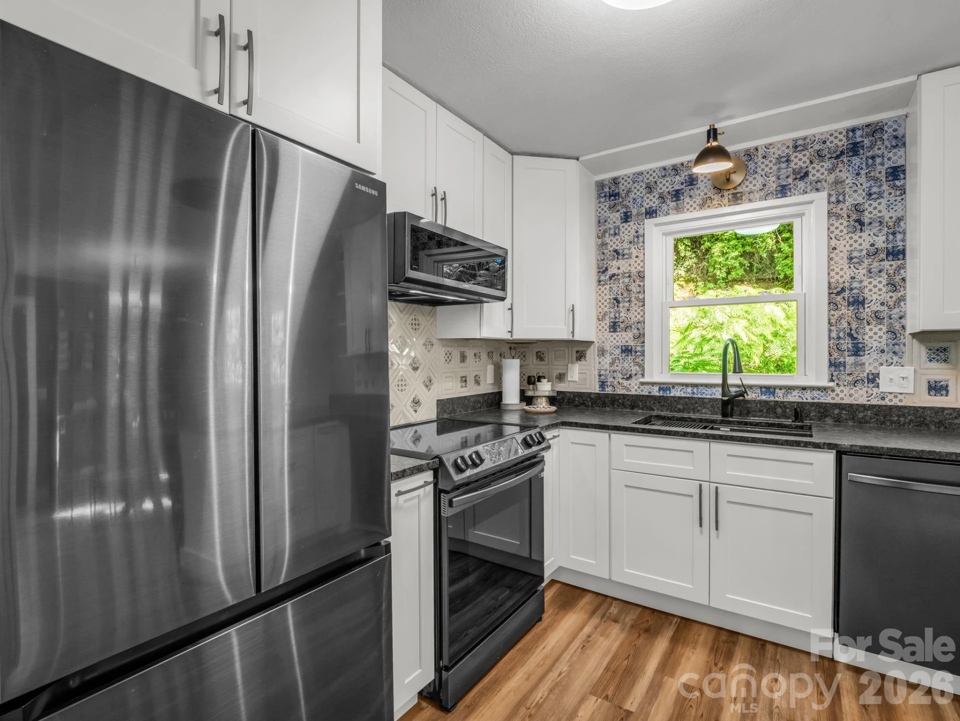 395 Howard Street - Photo 14