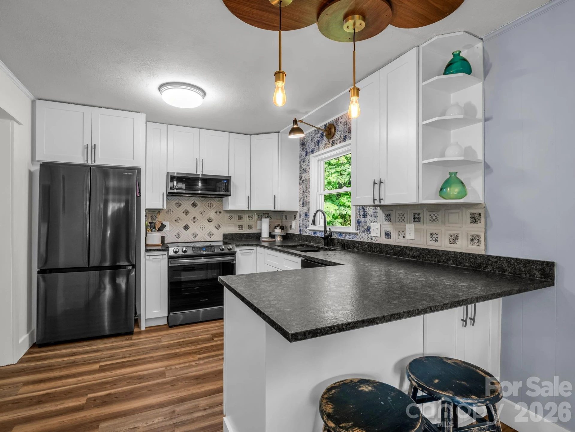395 Howard Street - Photo 16