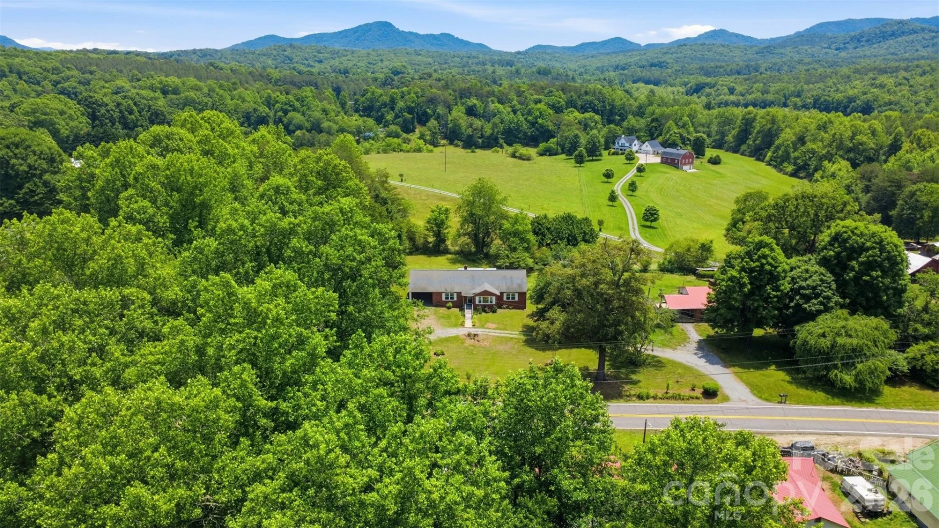 8785 Sugar Hill Road - Photo 24