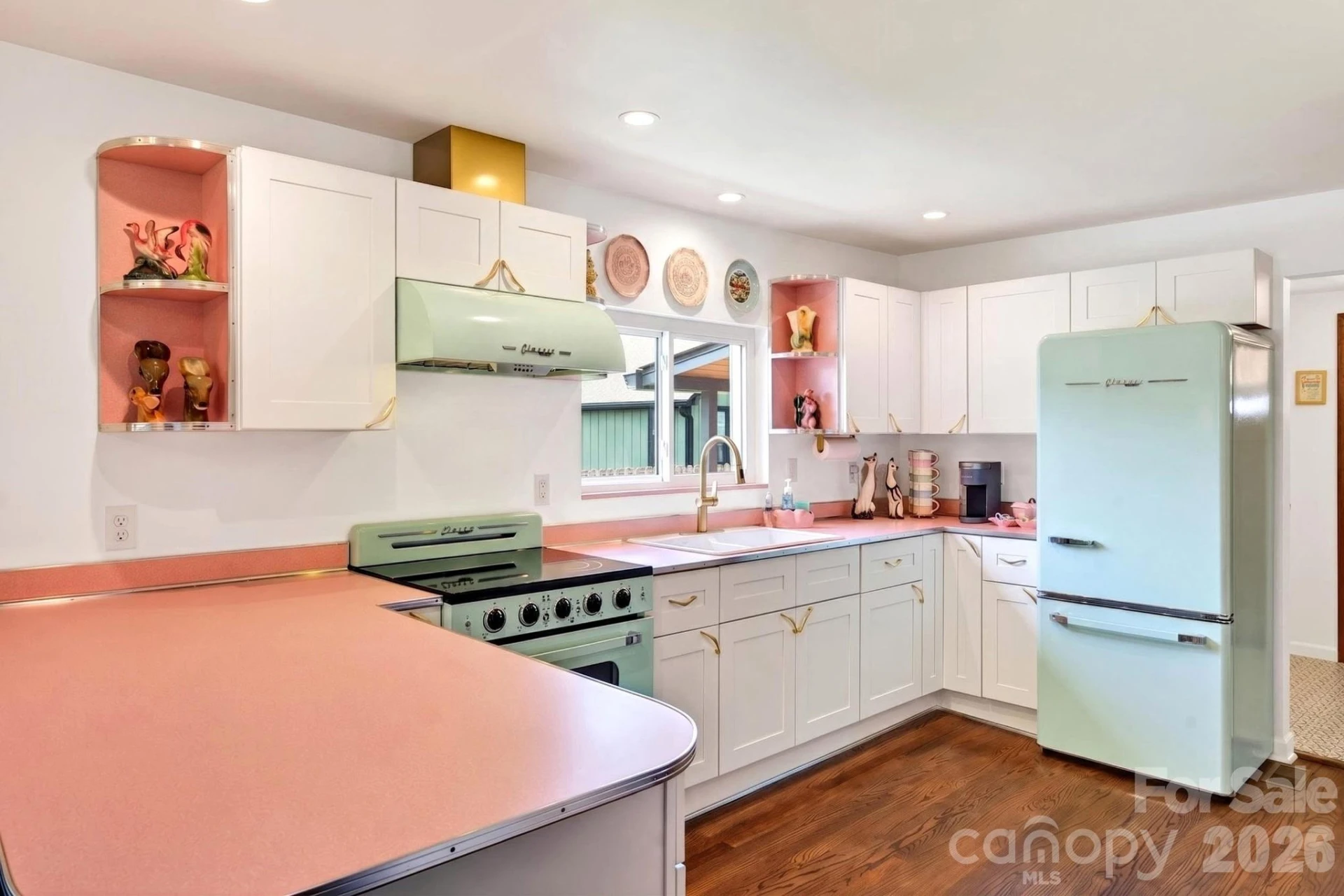 219 Flat Creek Road - Photo 10