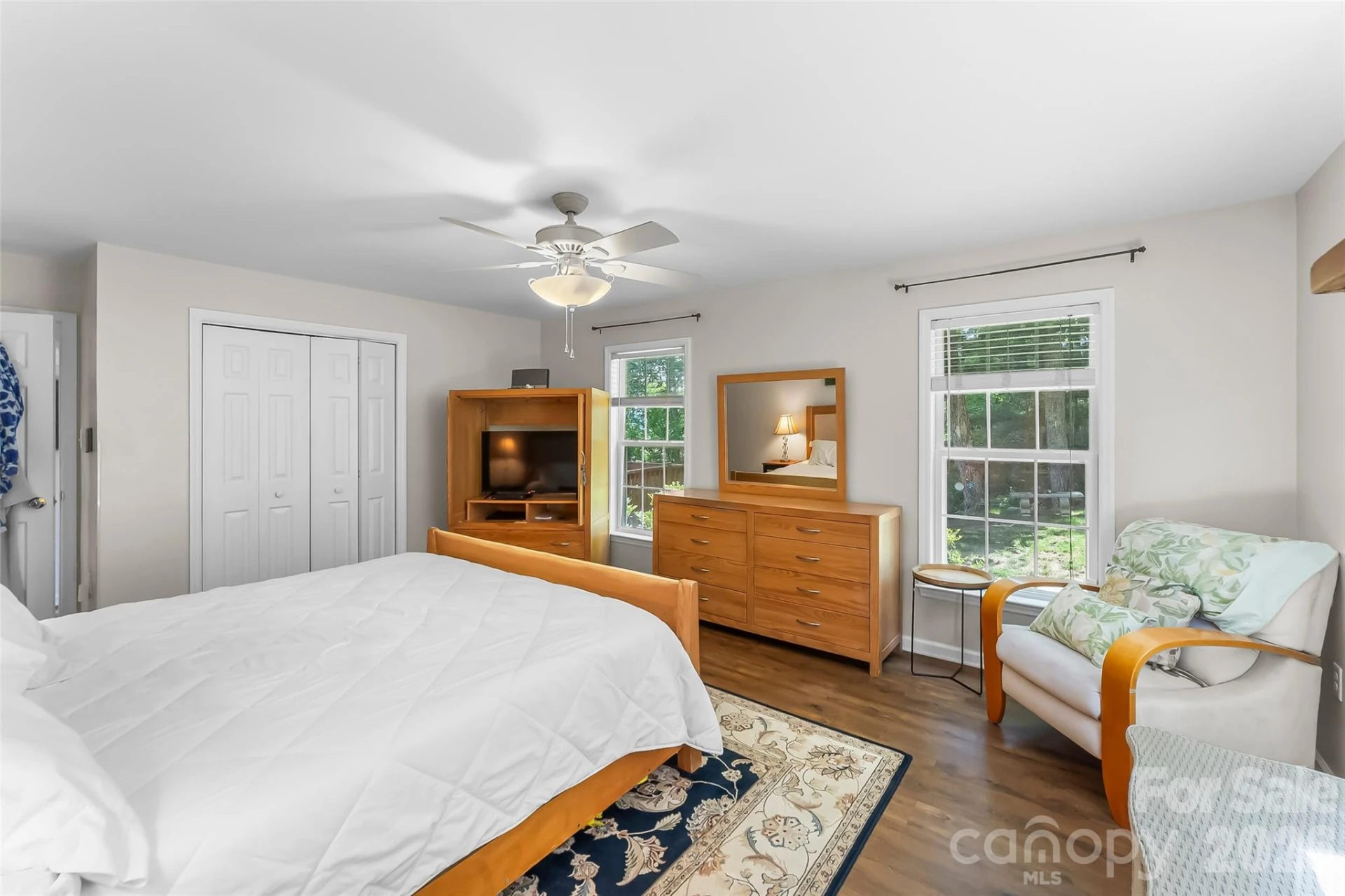 70 Heslar Way - Photo 32