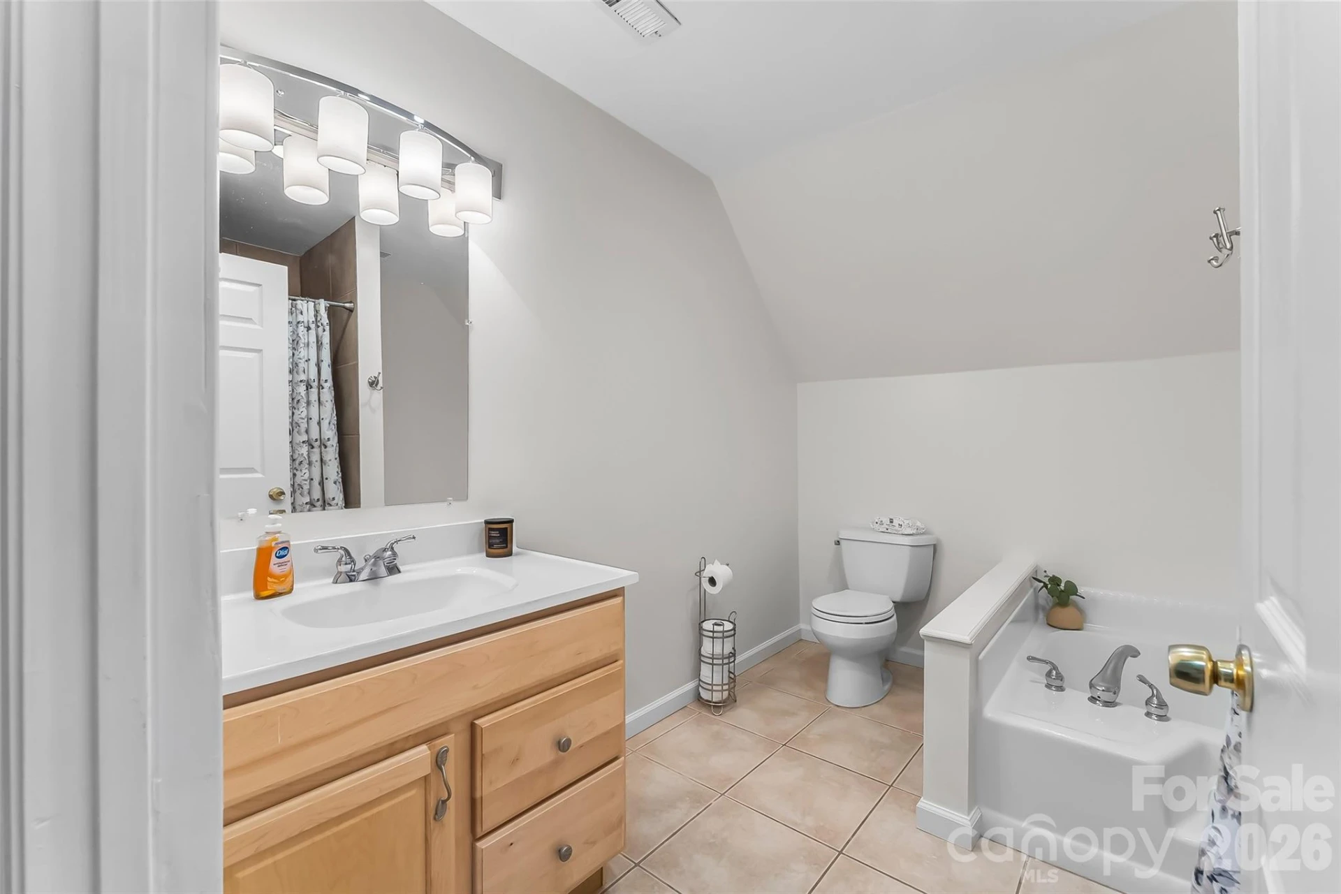 70 Heslar Way - Photo 40