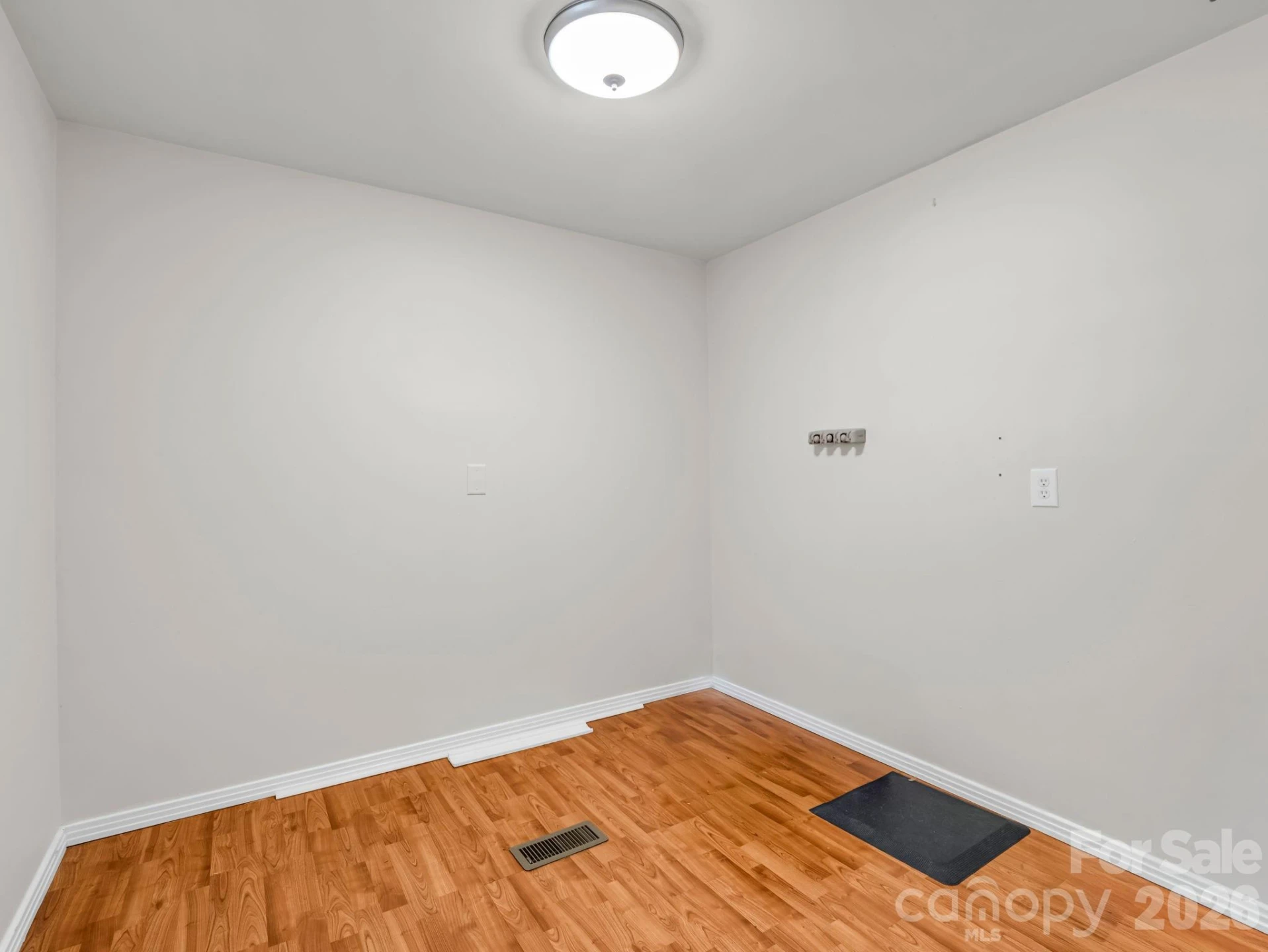151 Woodside Drive - Photo 13