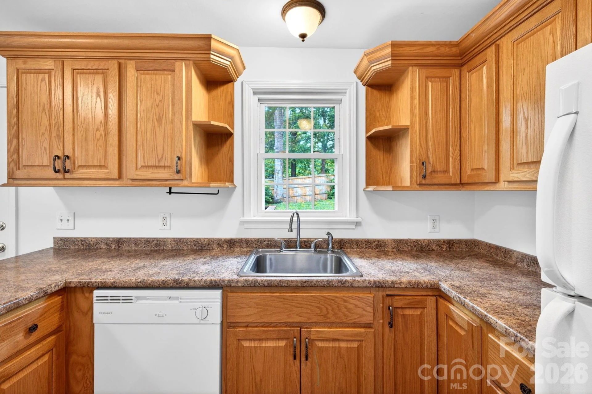 122 Coleman Avenue - Photo 6
