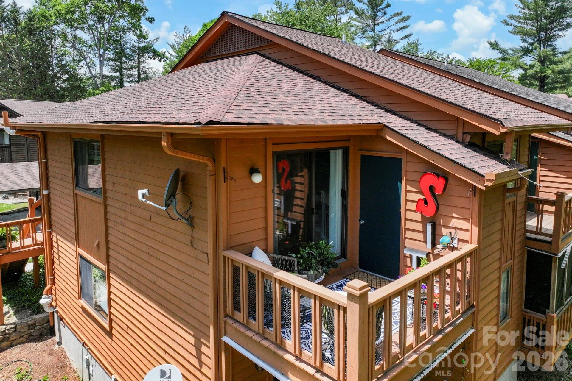581 Courtwood Lane #4 - Photo 8