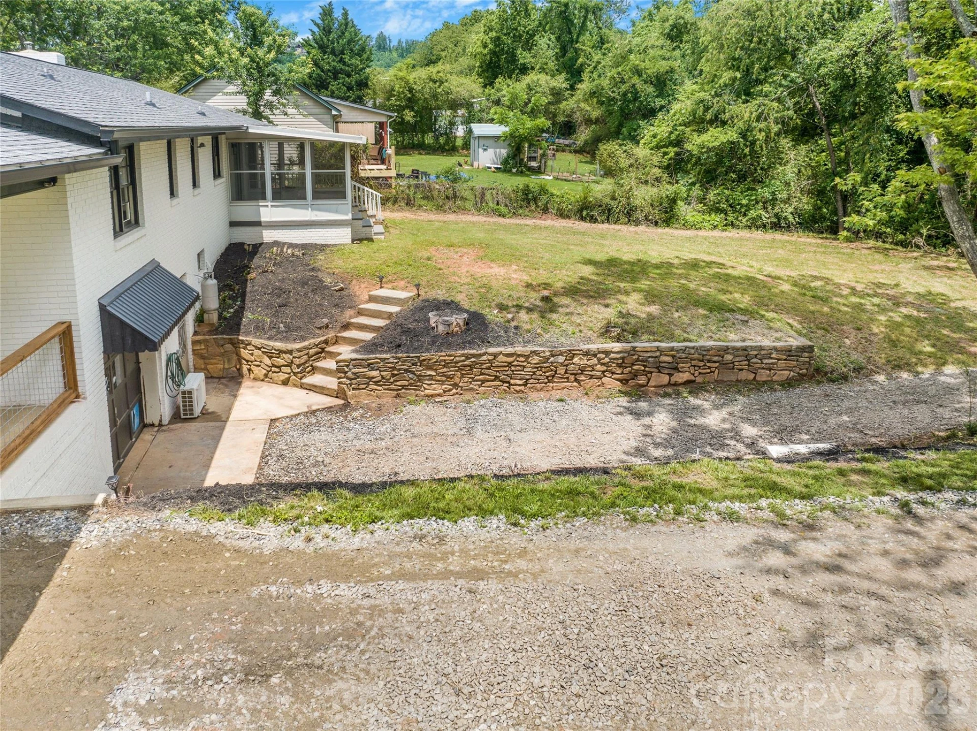 209 View Street - Photo 31