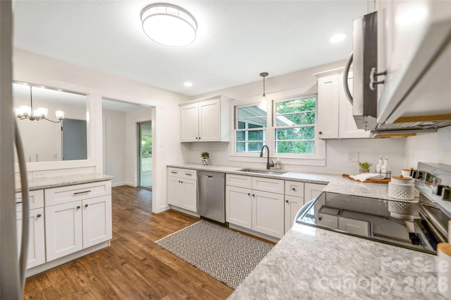 209 View Street - Photo 6