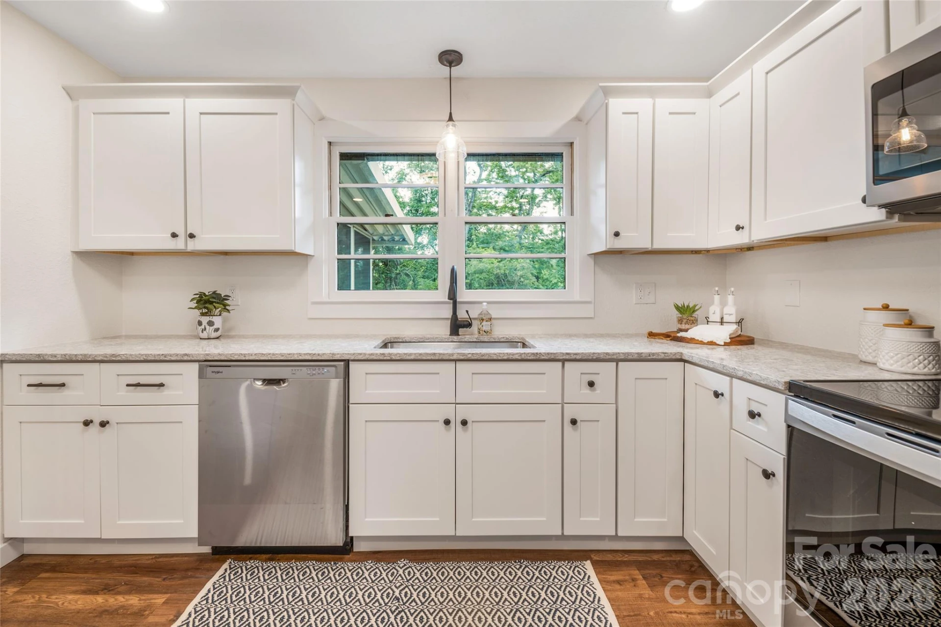 209 View Street - Photo 7