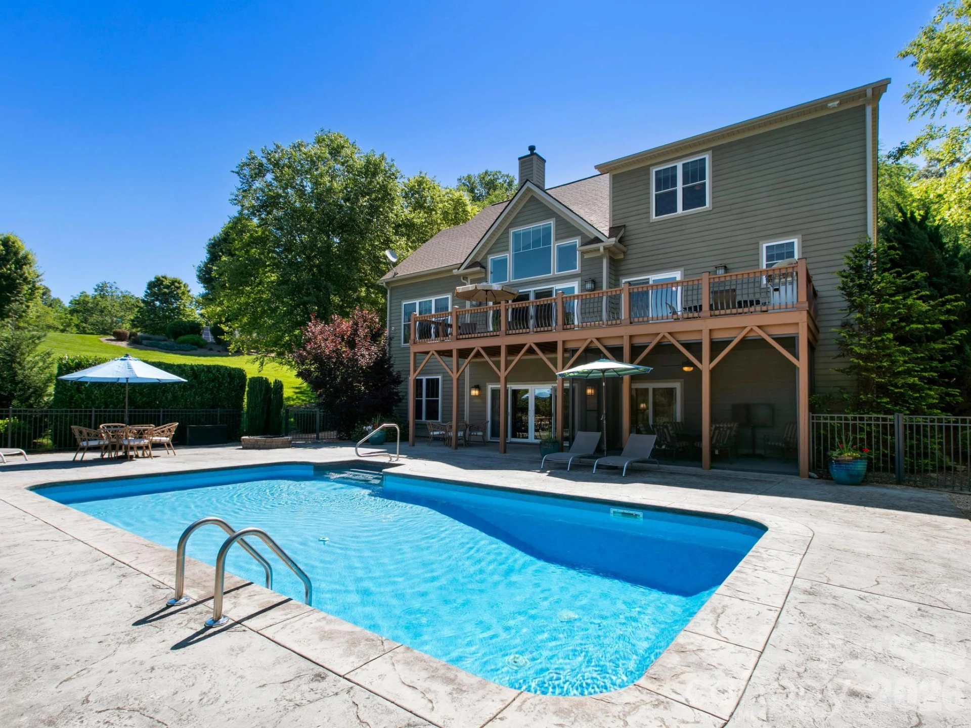 32 Lake Vista Drive - Photo 2
