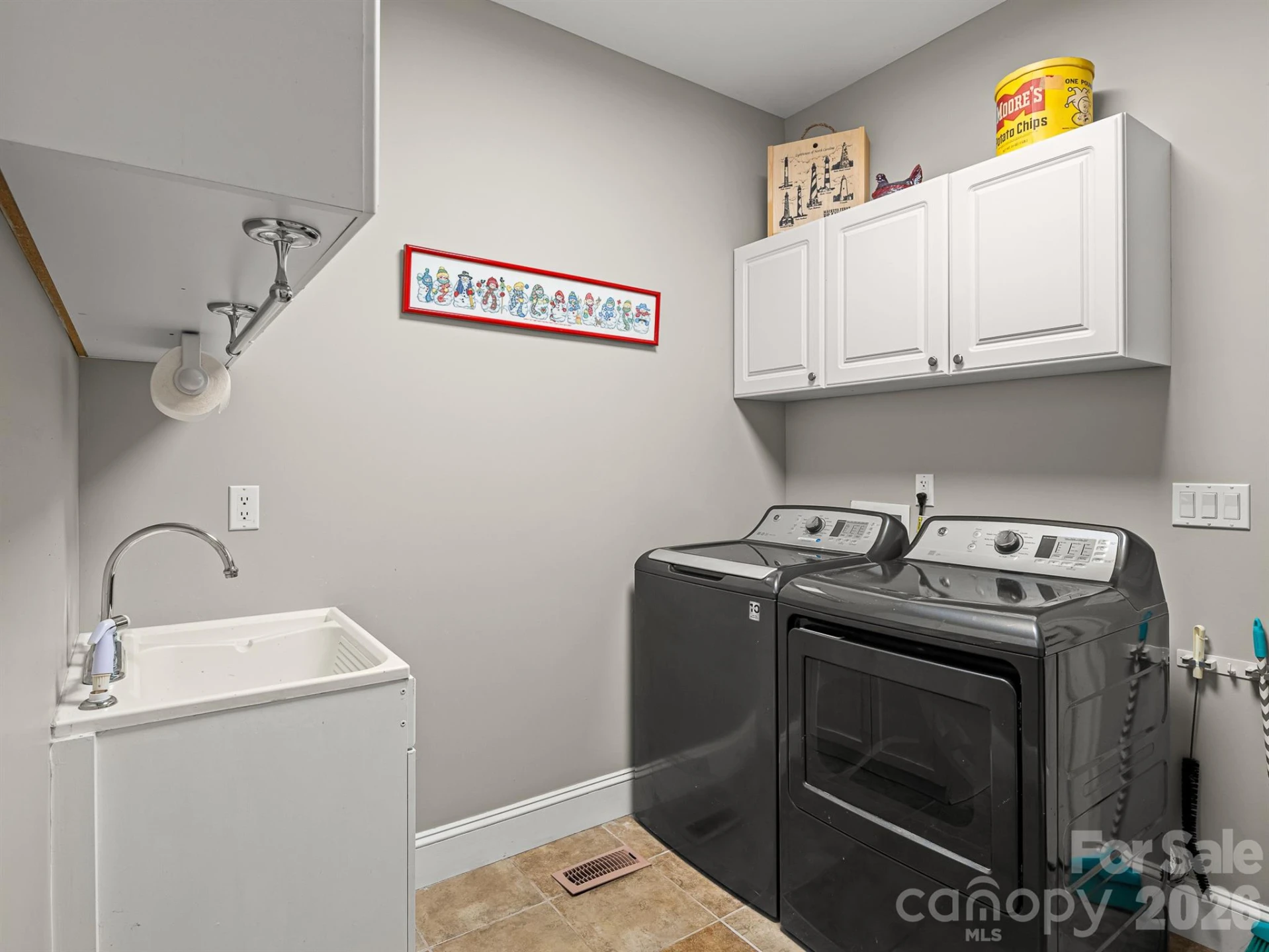 421 Purple Finch Court - Photo 16