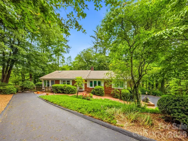 126 Surry Lane, Hendersonville, NC, 28791