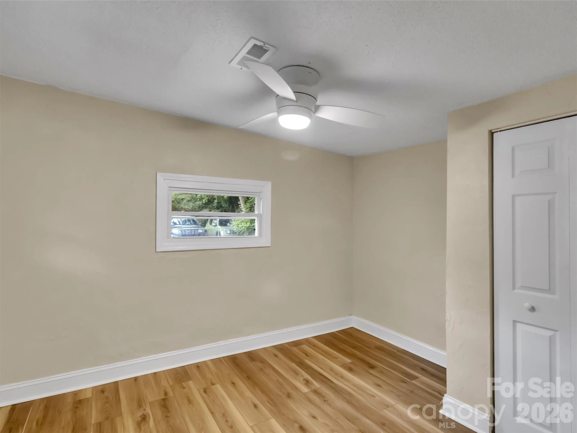 492 Riverbend Street - Photo 16