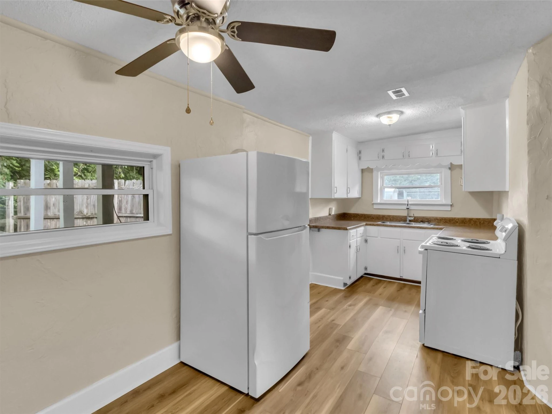 492 Riverbend Street - Photo 28