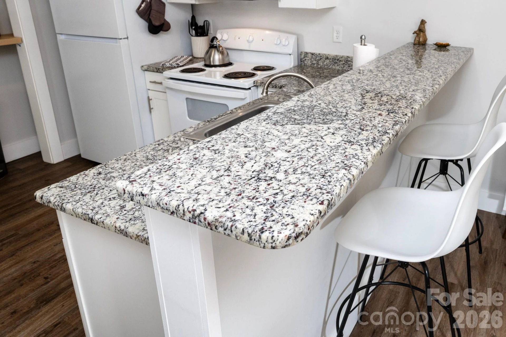 18 Oteen Park Place - Photo 8