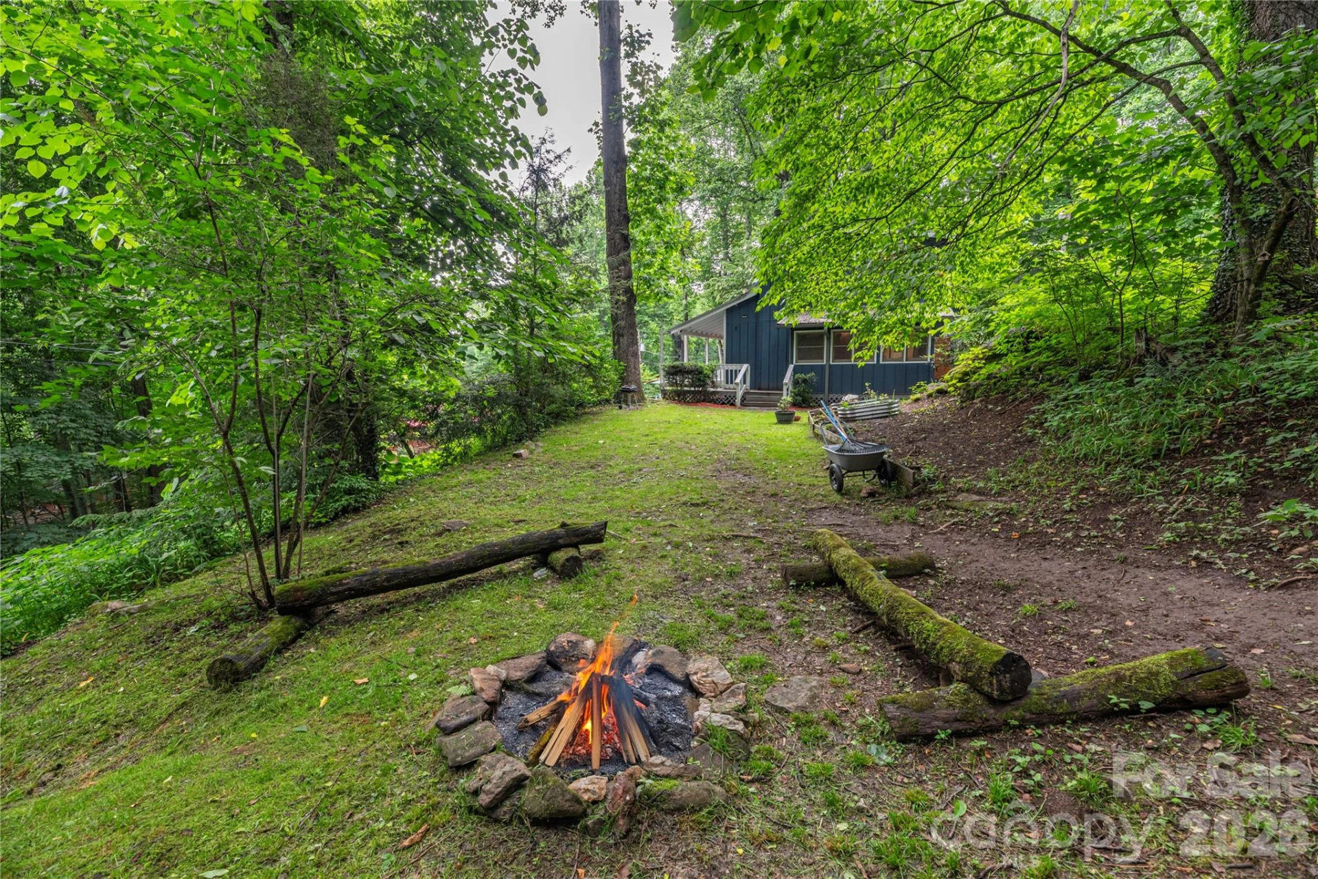 100 Bristol Lane - Photo 2