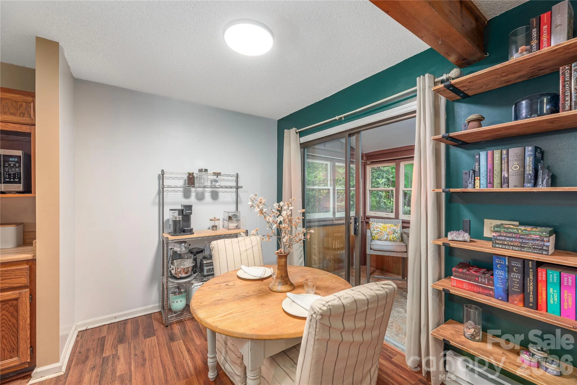 100 Bristol Lane - Photo 8