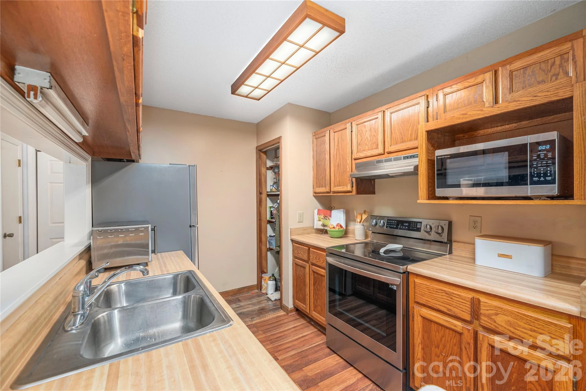 100 Bristol Lane - Photo 10