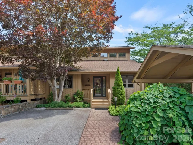 1001 Red Oak Drive, Hendersonville, NC, 28791