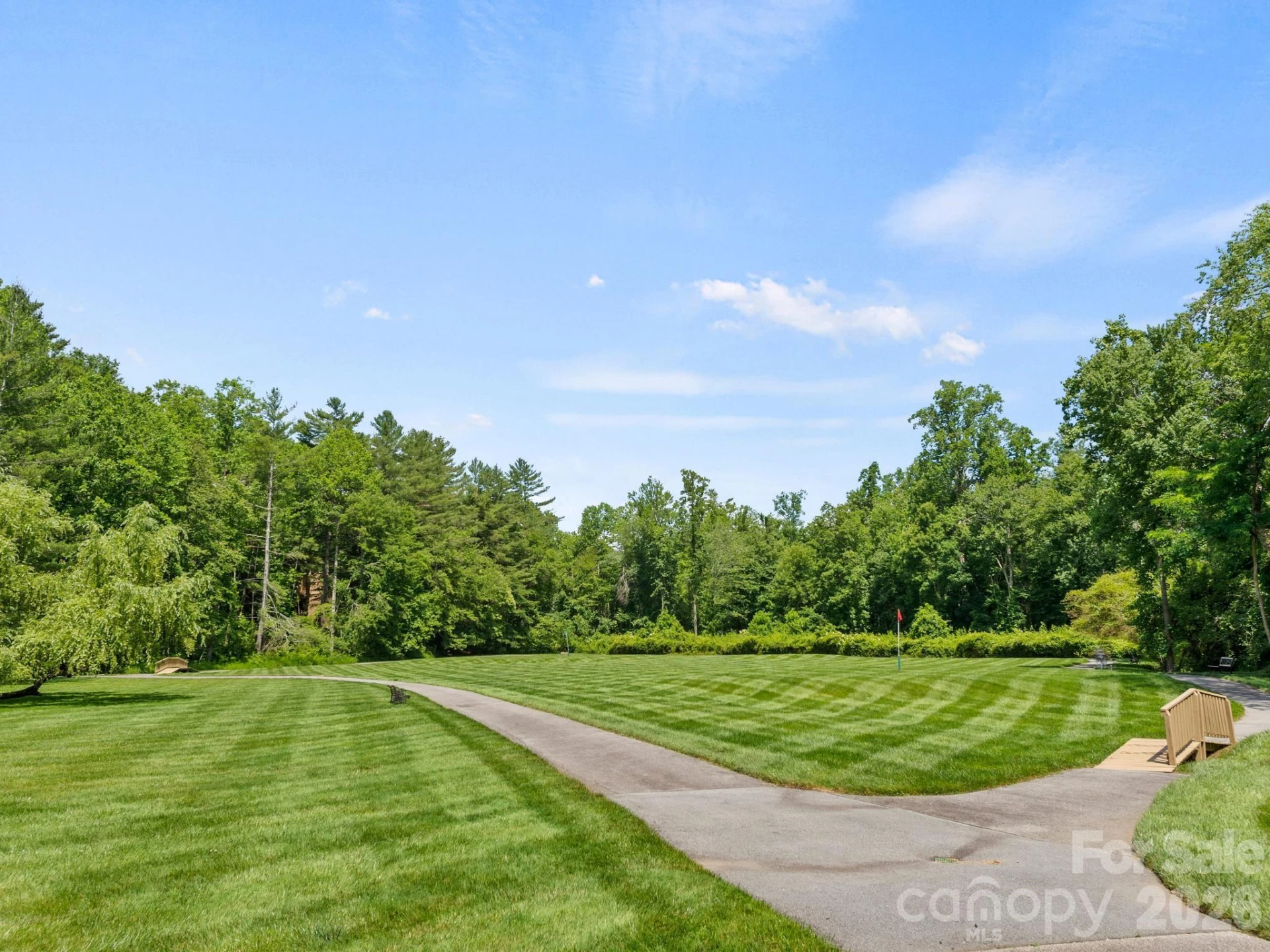 1001 Red Oak Drive - Photo 32