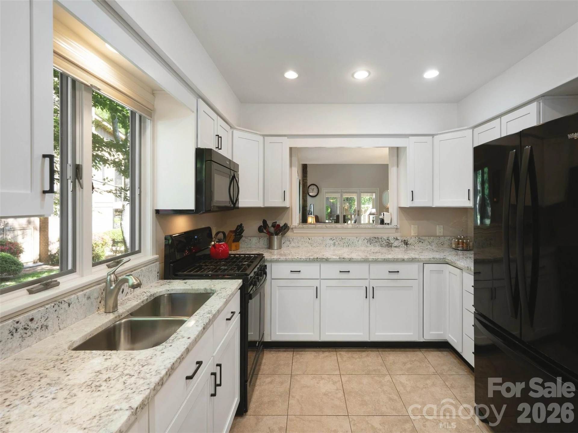 905 Red Oak Drive - Photo 18