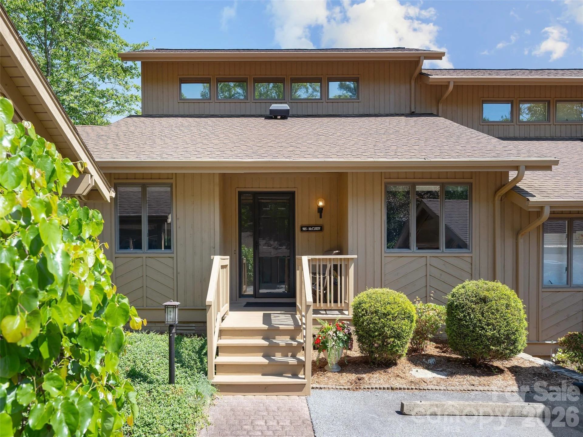 905 Red Oak Drive - Photo 3