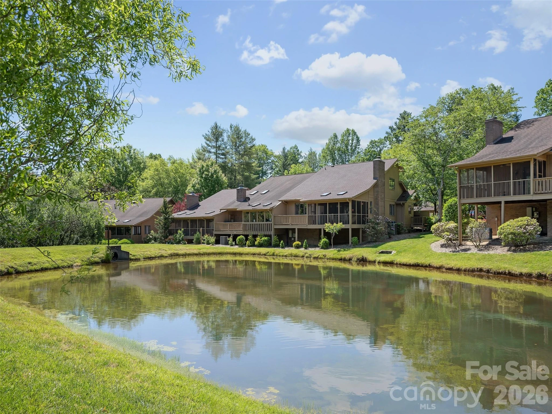 905 Red Oak Drive - Photo 37
