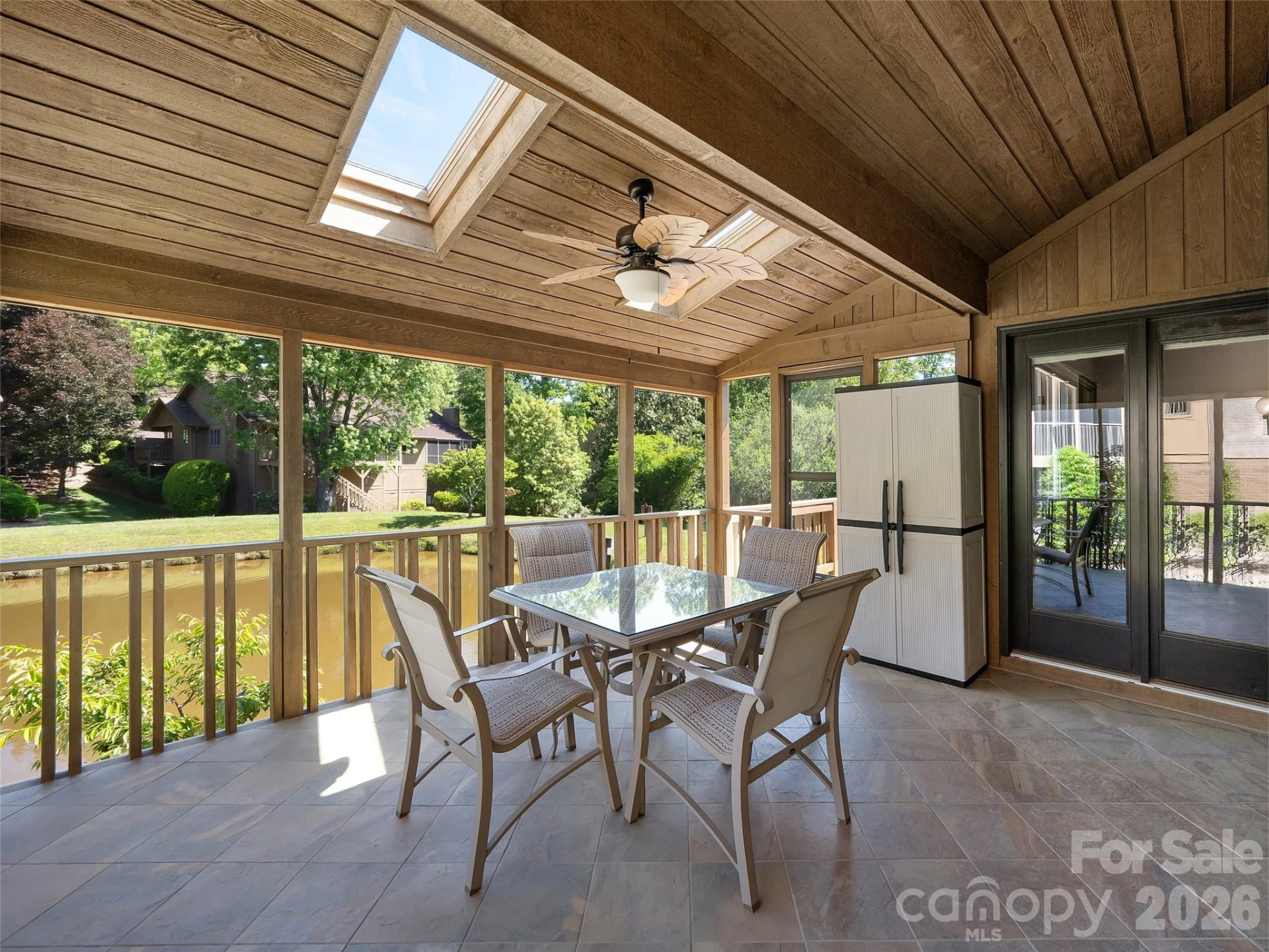 905 Red Oak Drive - Photo 10