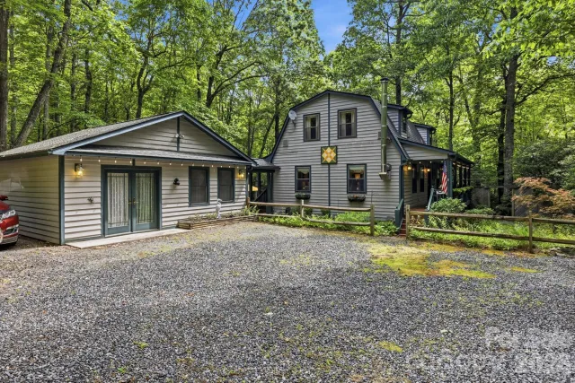 37 Pine Bluff Road, Hendersonville, NC, 28792