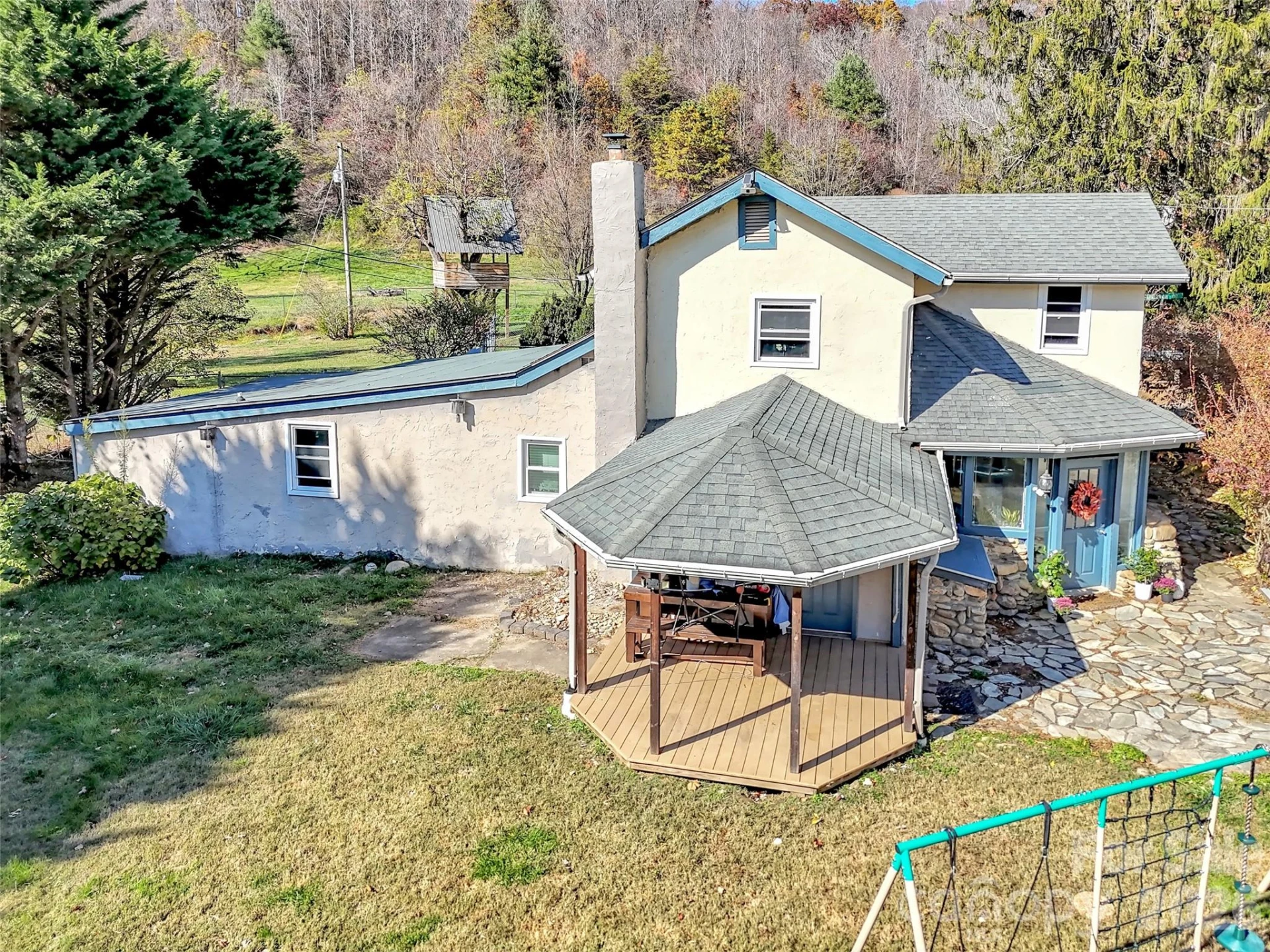 126 Arrowwood Way - Photo 2