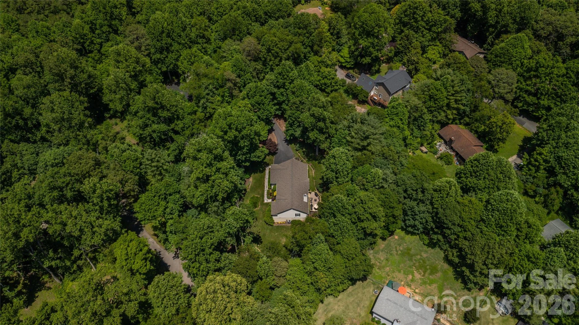8 Shadowbrook Drive - Photo 2