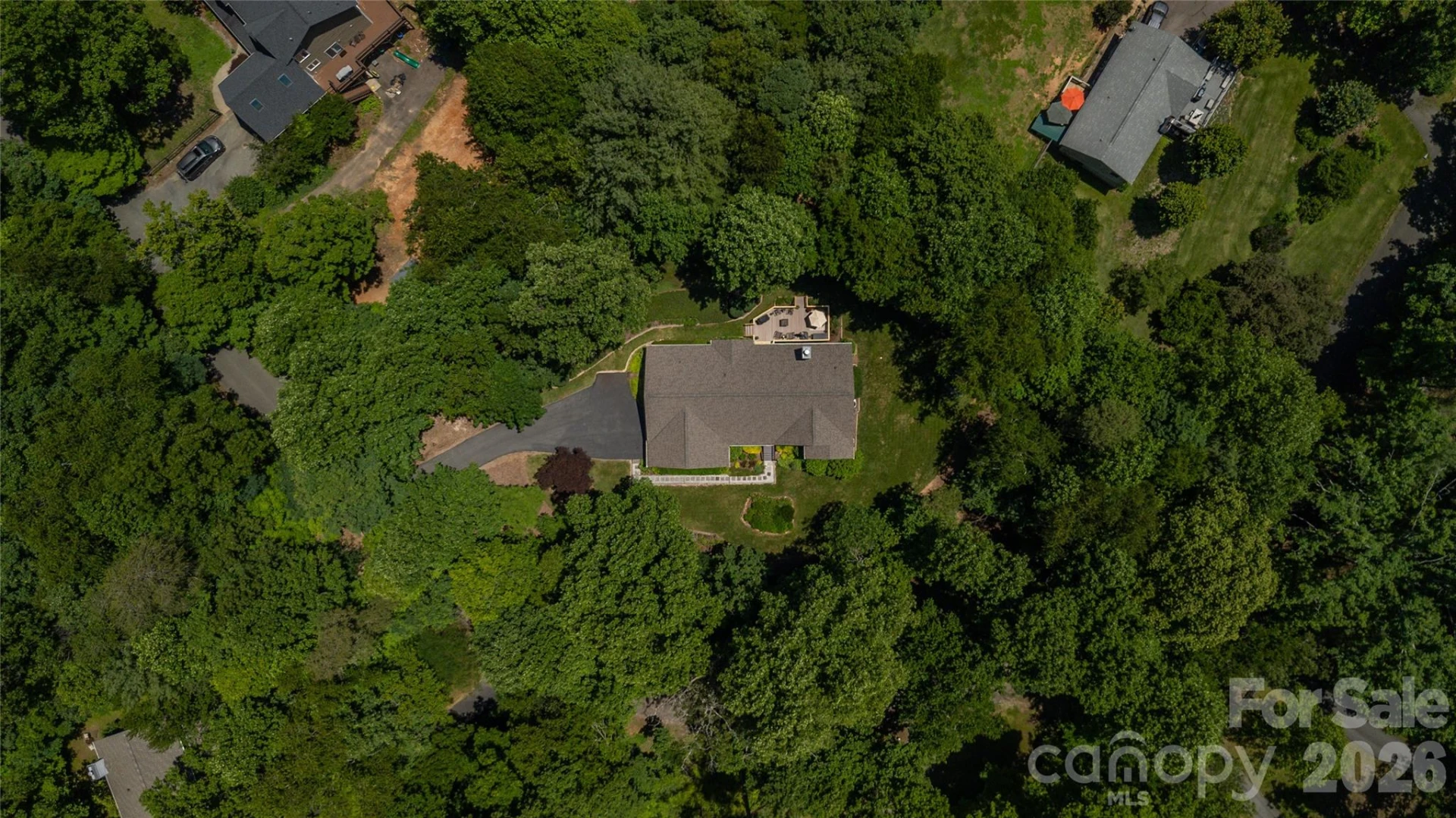 8 Shadowbrook Drive - Photo 3
