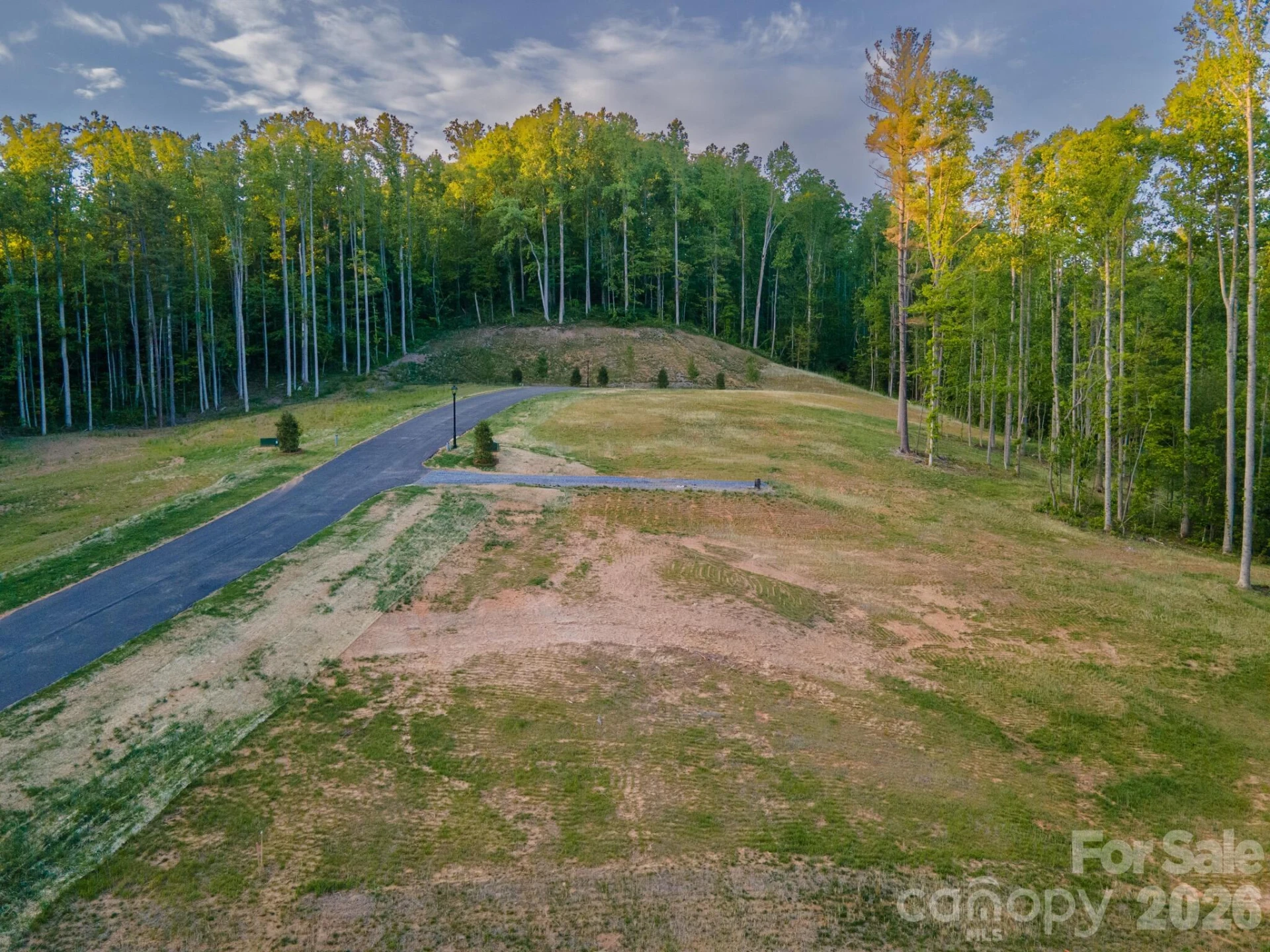 433 Irvine Drive - Photo 2