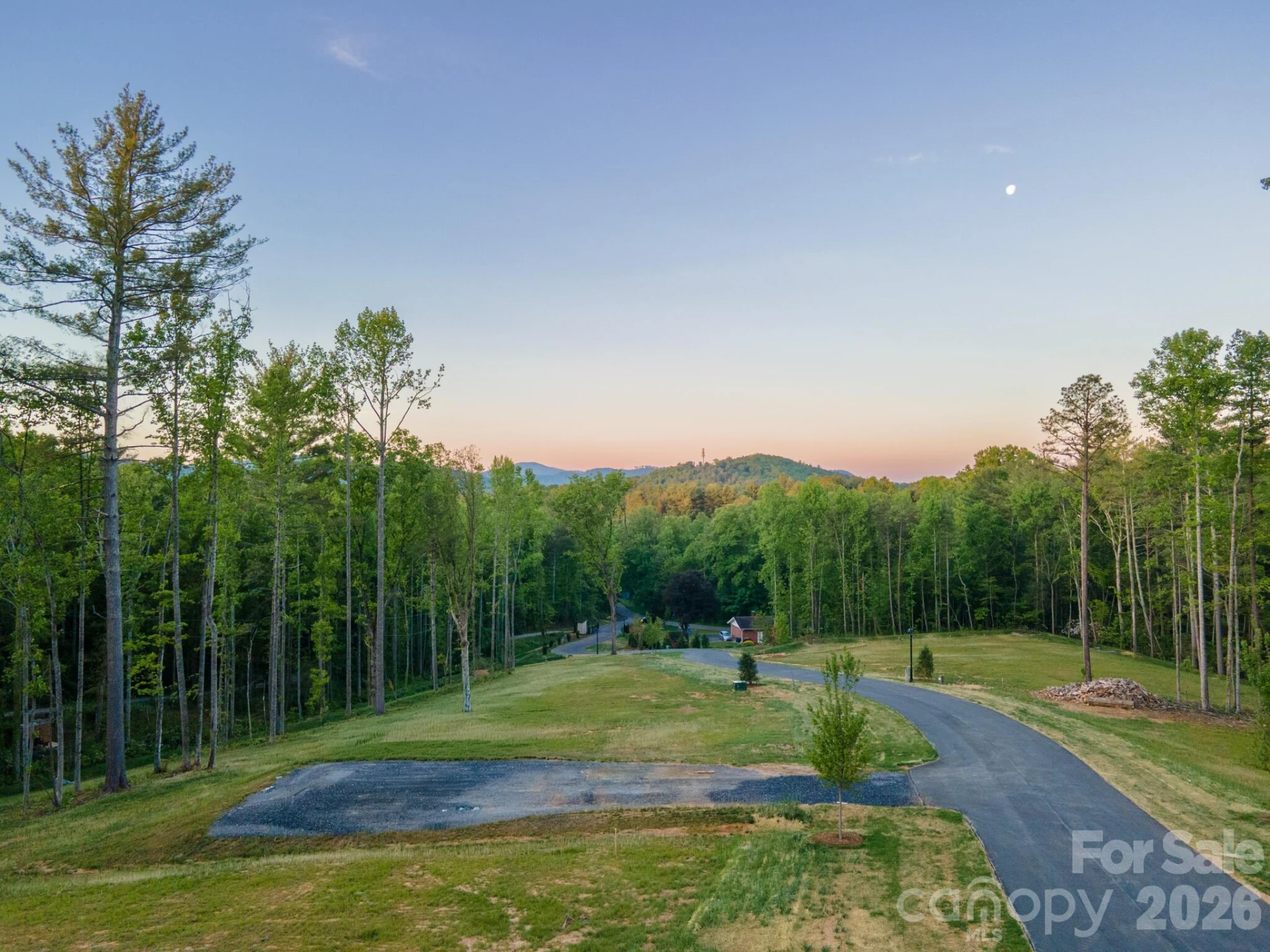 433 Irvine Drive - Photo 3
