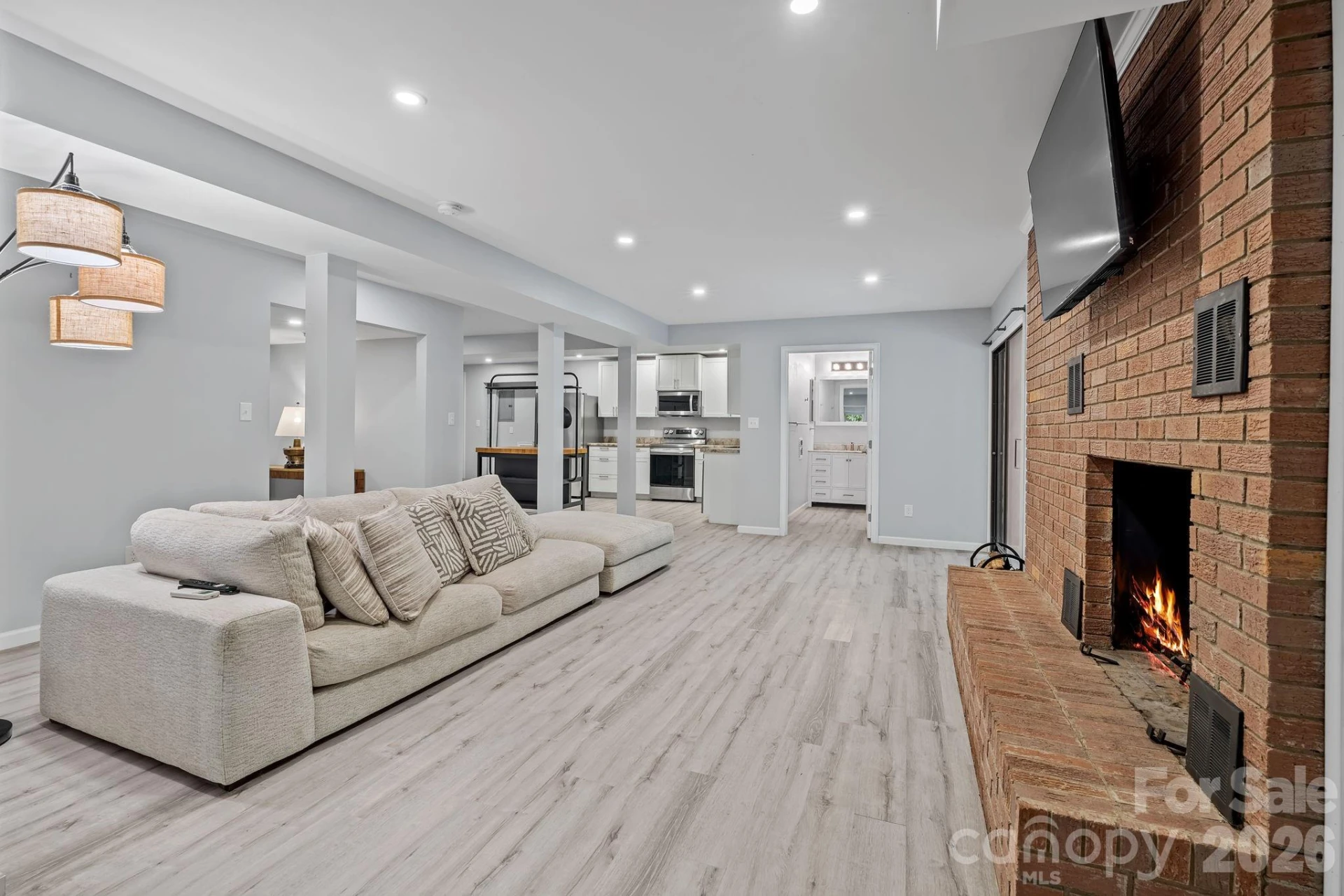 11 Grenadier Court - Photo 4