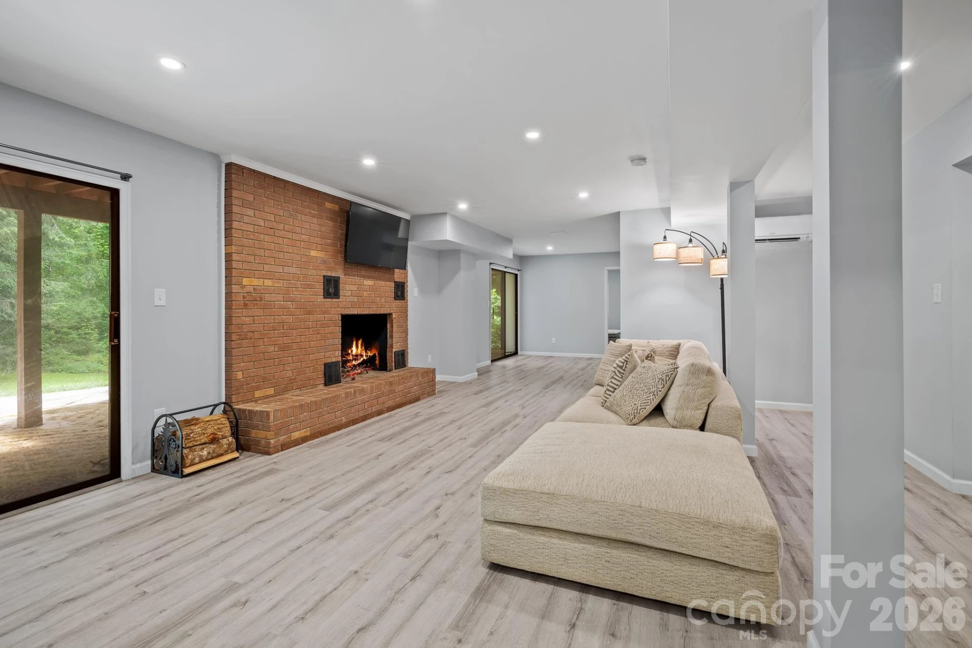 11 Grenadier Court - Photo 5