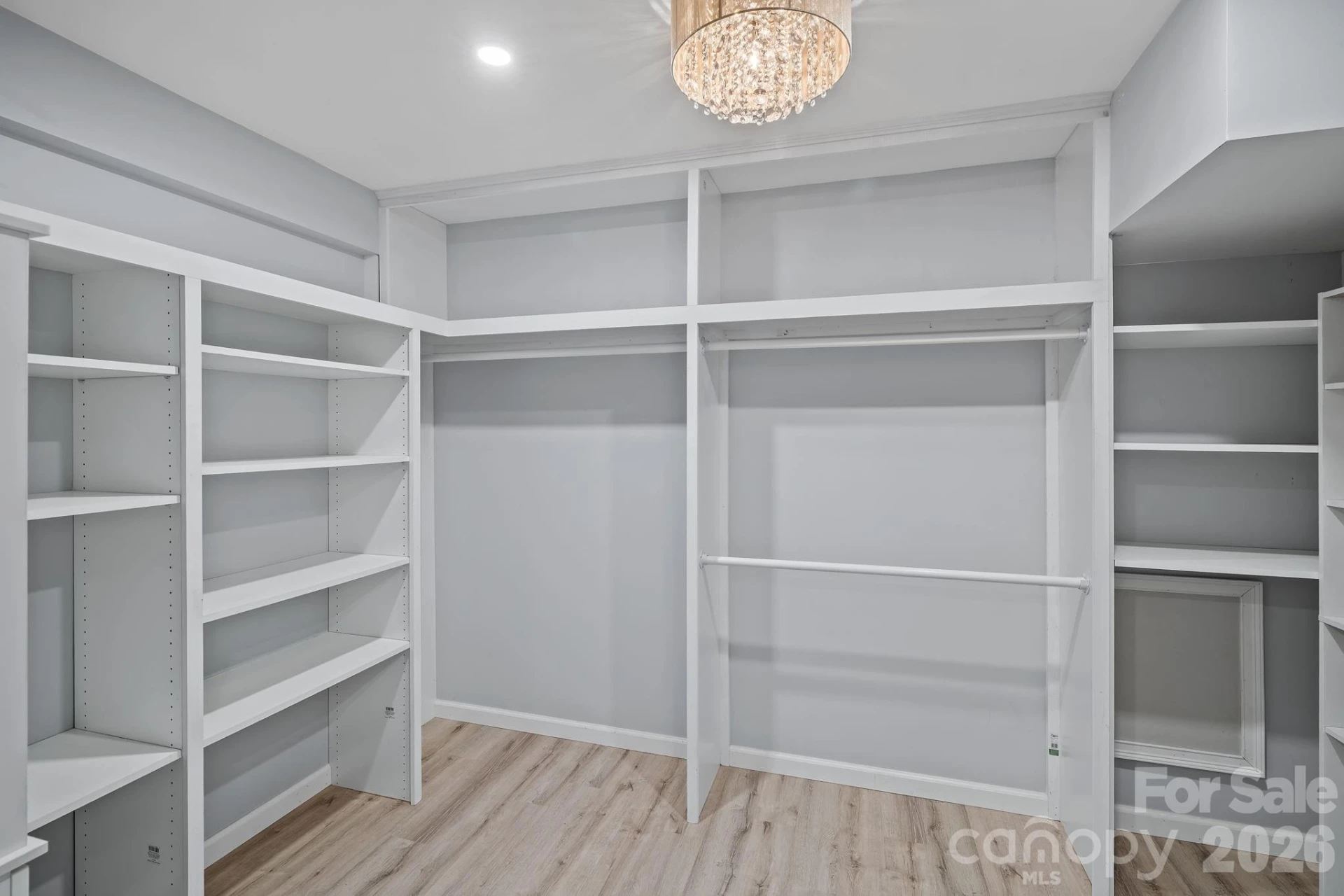 11 Grenadier Court - Photo 10