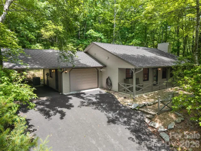 90 Cheestoonaya Way, Brevard, NC, 28712