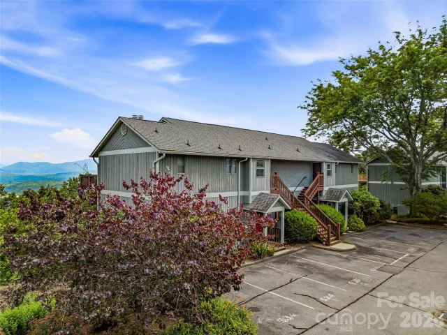 536 Windswept Drive, Asheville, NC, 28801