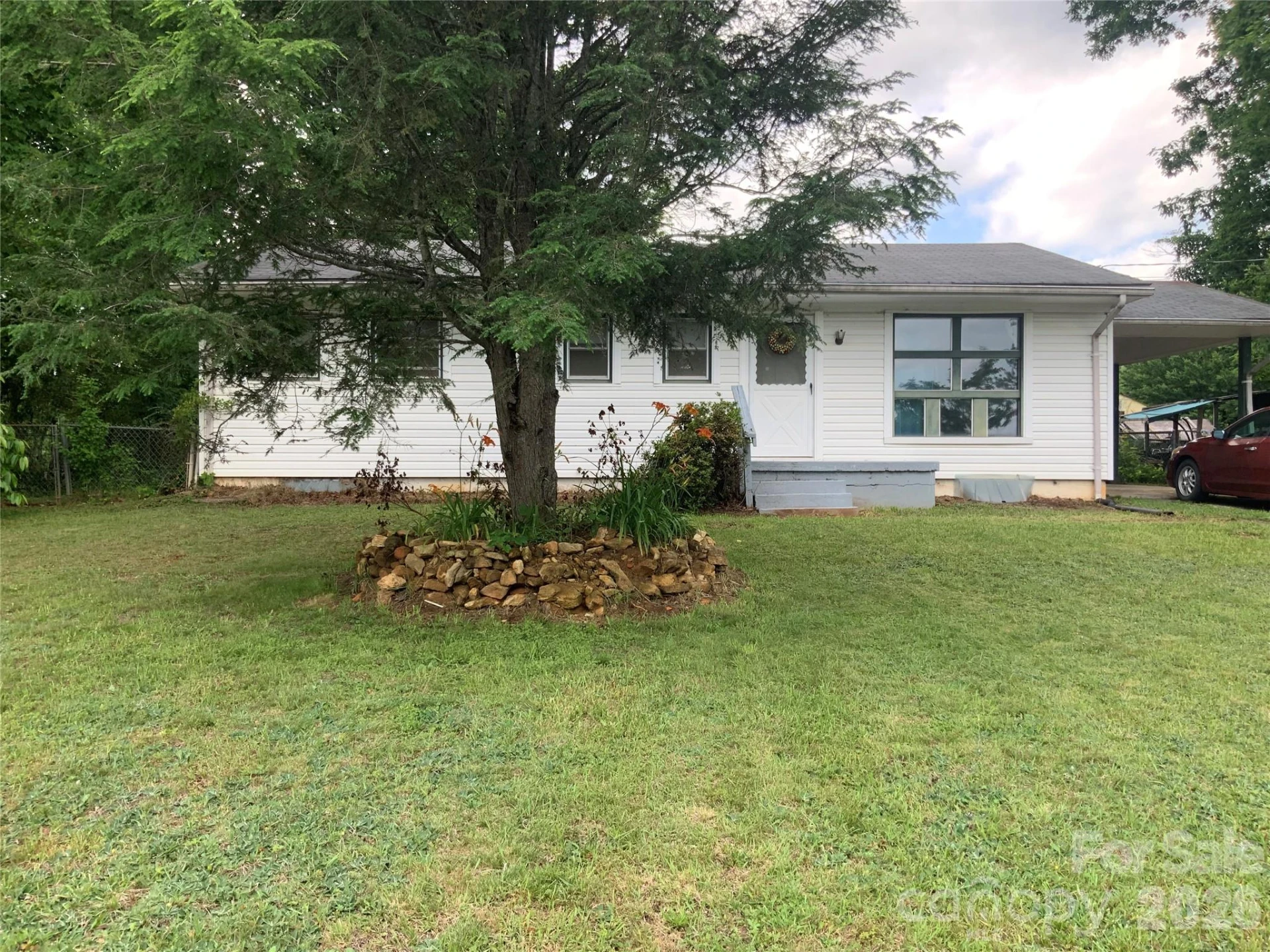 37 HARTSHORN Drive