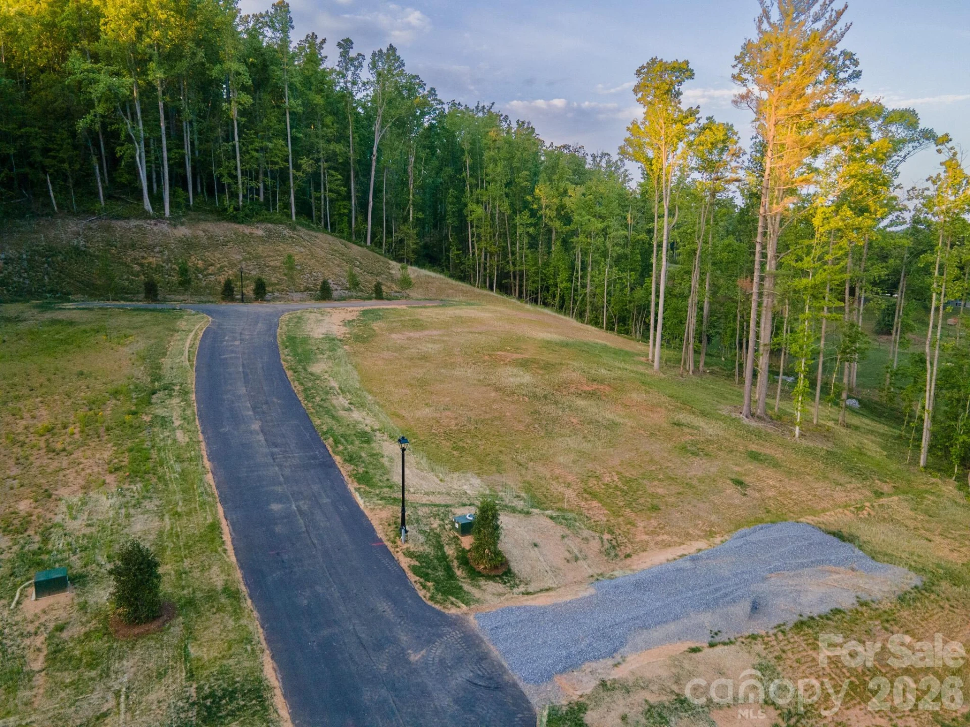 443 Irvine Drive - Photo 2