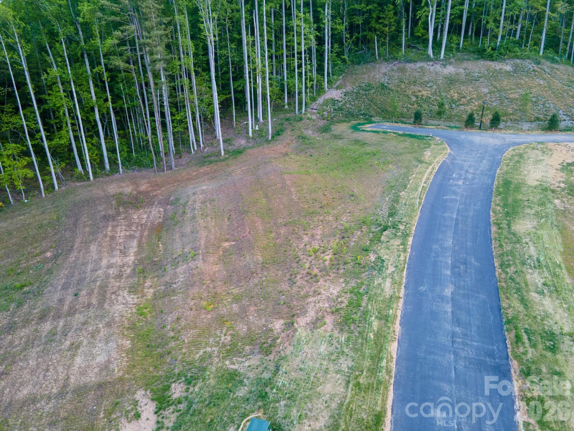 444 Irvine Drive - Photo 4