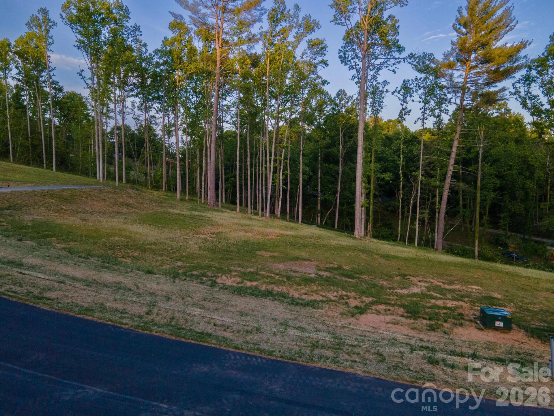 415 Fairview Drive - Photo 2