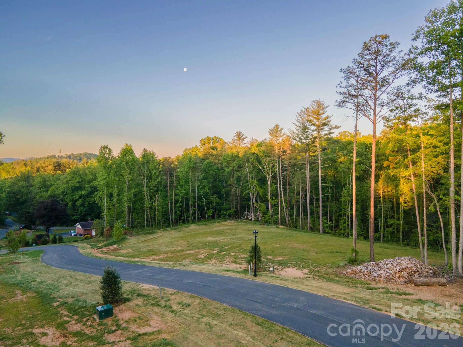425 Irvine Drive - Photo 6