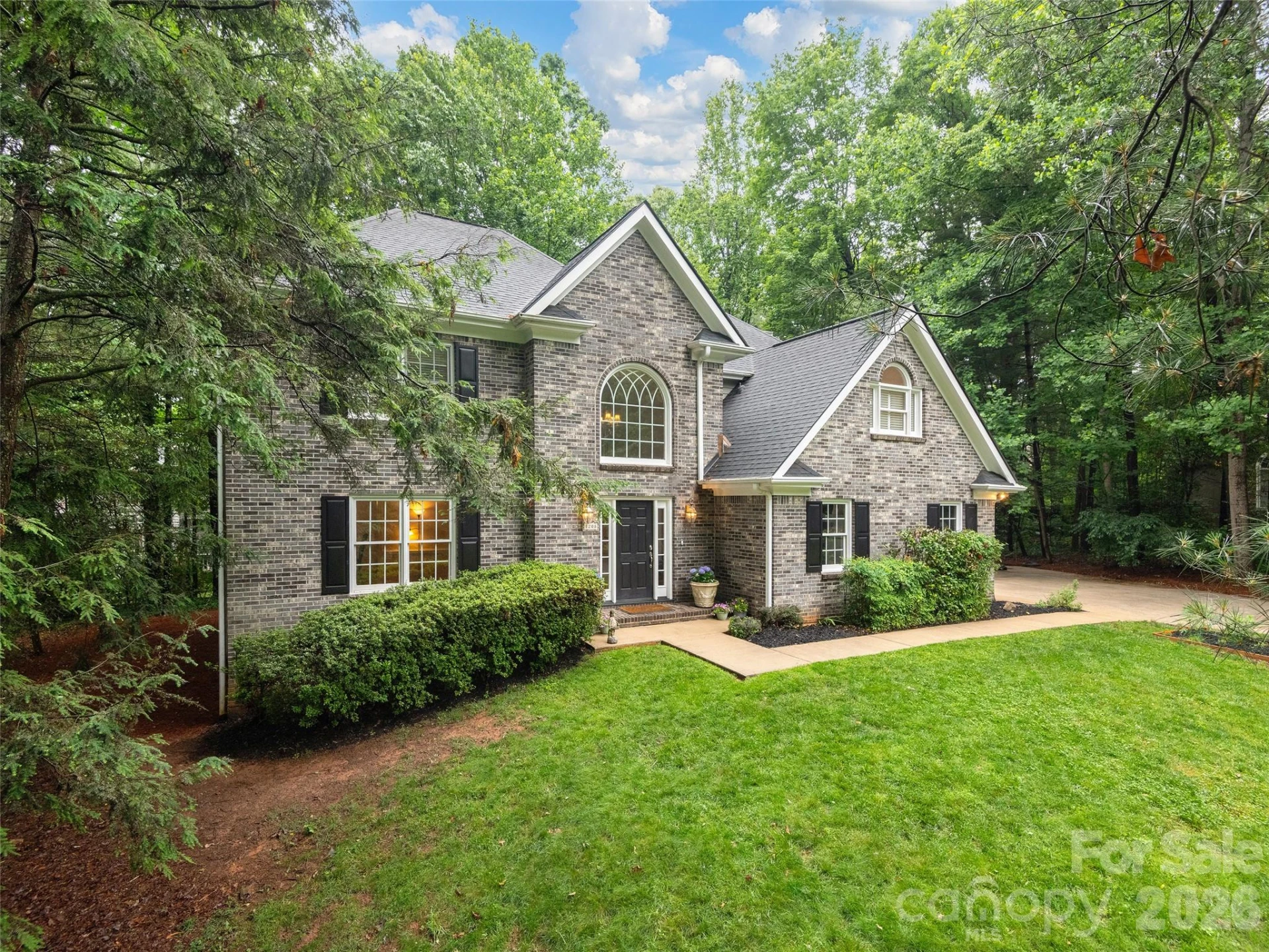 1208 Saint Charles Court - Photo 2