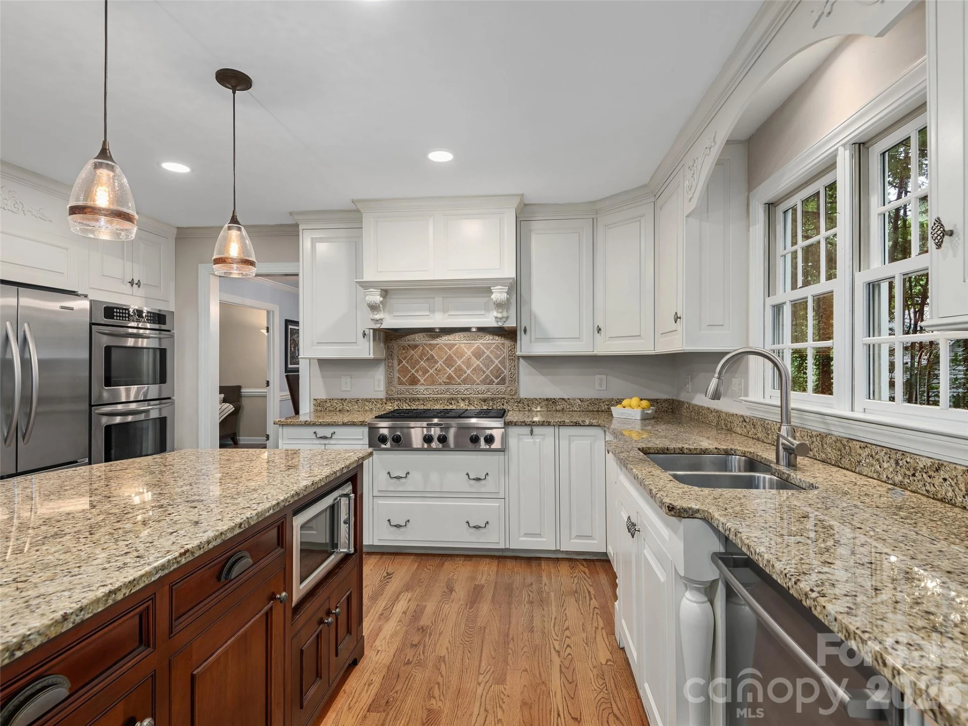 1208 Saint Charles Court - Photo 15