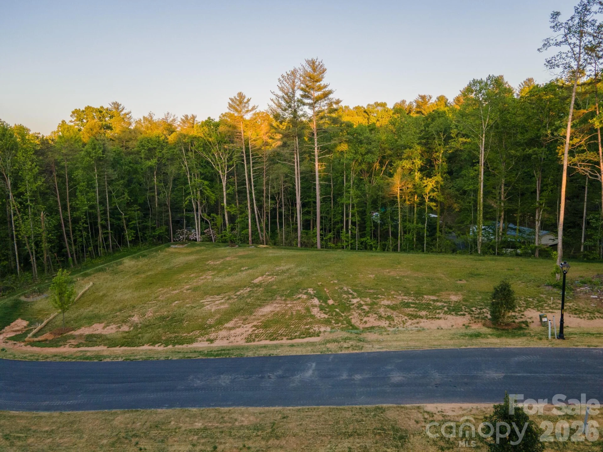 416 Irvine Drive - Photo 2