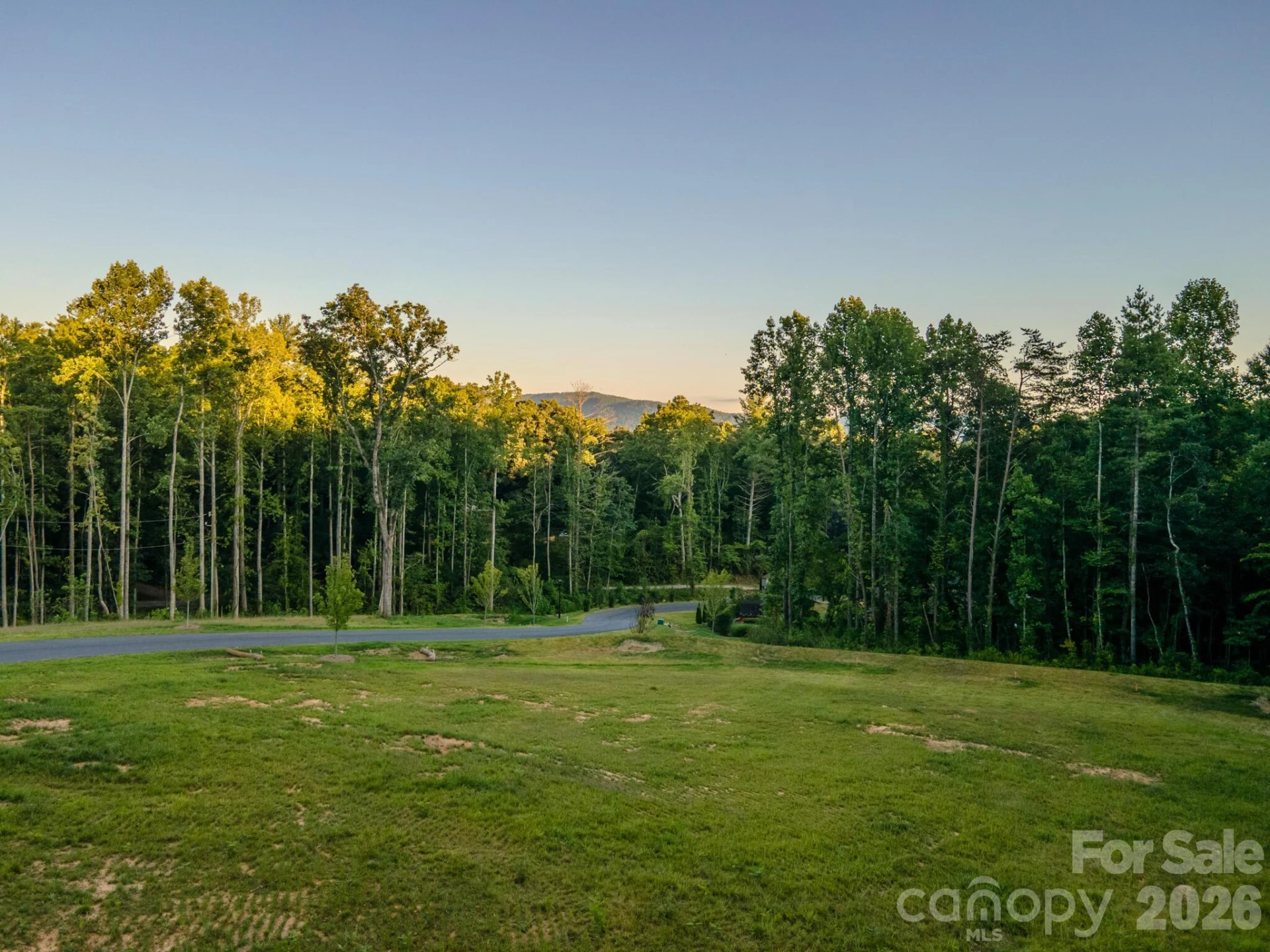 416 Irvine Drive - Photo 4